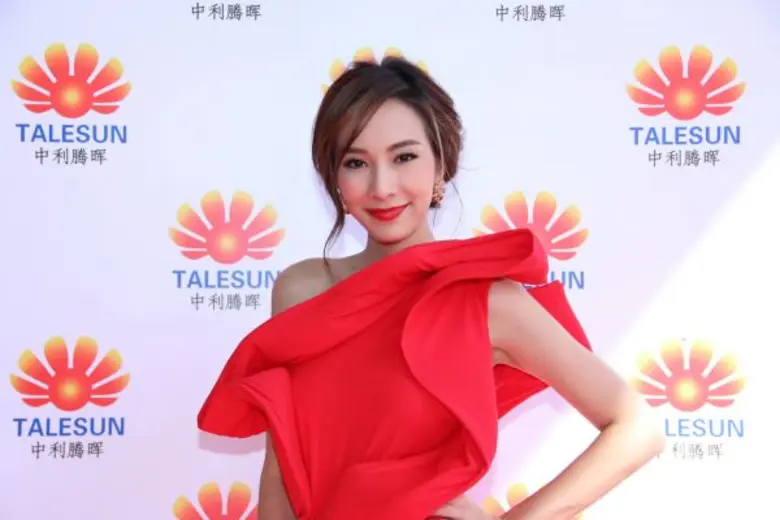 มิ้นท์ ณัฐวรา นักแสดงสาวสวยมากความสามารถร่วมเปิดตัว บริษัท โจงลี่ เทลซัน โซล่าร์ (ไทยแลนด์) จำกัด โรงงานผลิตไฟฟ้าพลังงานแสงอาทิตย์แบบเต็มรูปแบบที่ใหญ่ที่สุดในประเทศไทย