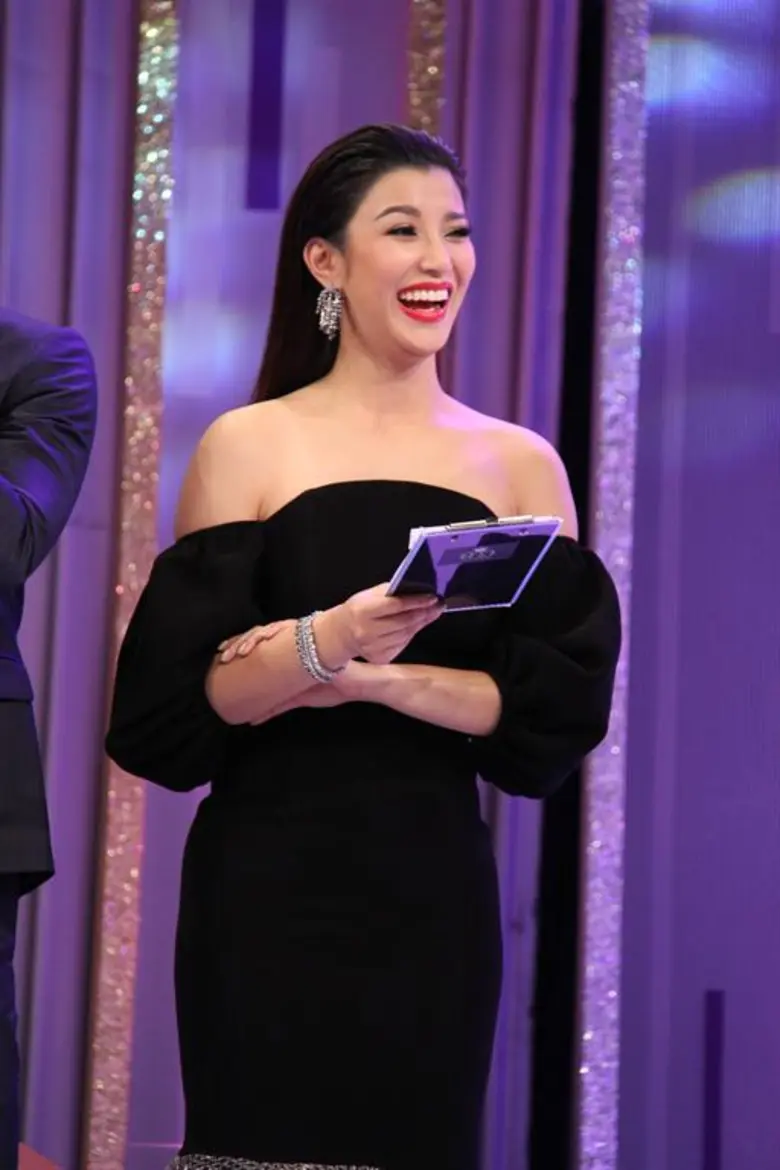 ทำเอา "เอมมี่" มรกต กิตติสาระ สะดุ้งโหยง!...