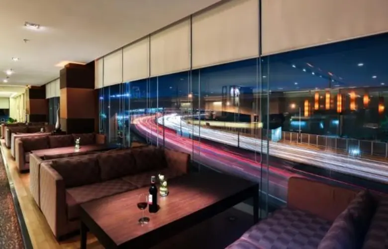 ในคืนวันที่ 31 ธันวาคม 58 นี้ โรงแรมอีสติ...