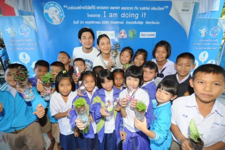 เนสท์เล่ เพียวไลฟ์ ดึง คู่รักอีโค่ นุ่น-ท็อป’ร่วมโครงการ I am doing it’ ให้ความรู้เด็กไทยเรื่องรีไซเคิล