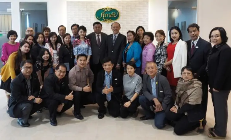 ดร.ประทีป ตั้งมติธรรม ประธานกรรมการบริหาร...