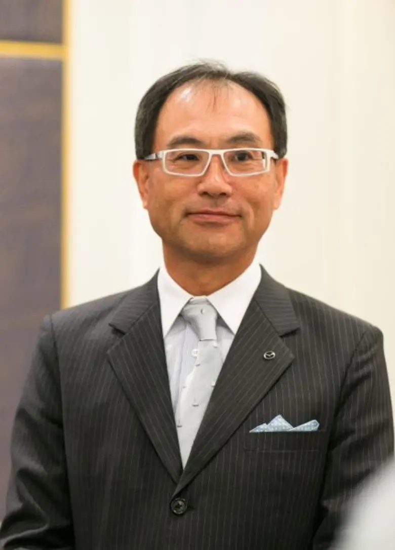 มาสด้า2 ควง CX-3 ทำตลาดรถยนต์ปั่นป่วน ลูกค้าล้นทะลักแห่จองทะลุกว่า 4,500 คัน