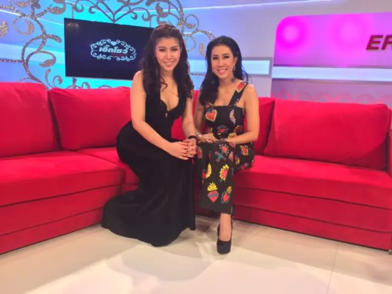 ทั้งสวยและคุณภาพเสียงร้องเยี่ยมต้องยกให้ก...