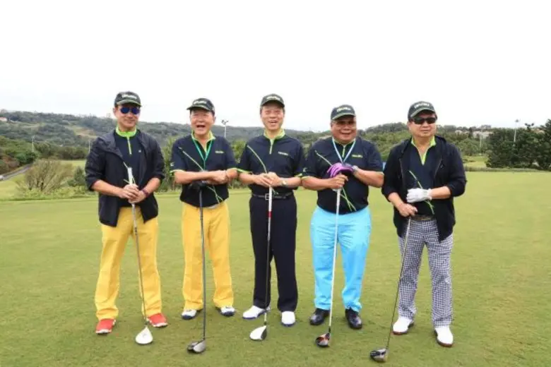 บริษัท ตรีเพชรอีซูซุเซลส์ จำกัด จัดทริปฉล...