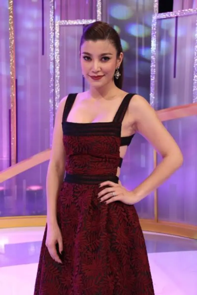 เข้าสู่โหมดแม่บ้านเต็มตัวแล้ว สำหรับสาว "...