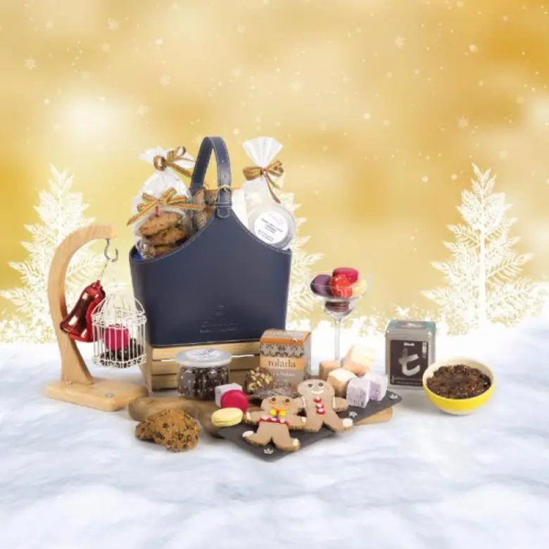 โรงแรมฮิลตัน สุขุมวิท กรุงเทพฯ เสนอ ของขวัญคริสมาสต์สุดคลาสสิค