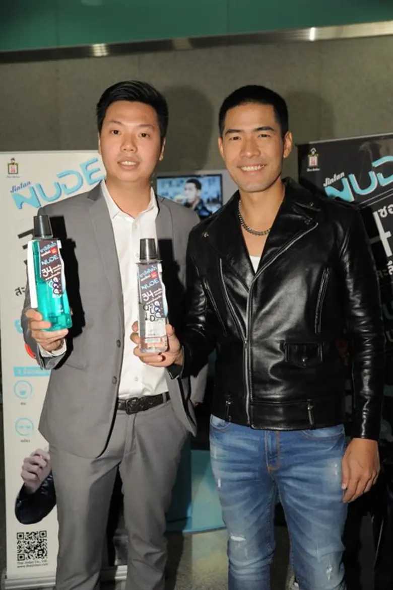 หนุ่มสาวออฟฟิตชาวกรุงดีด๊า!!เจอพิธีกรหนุ่...