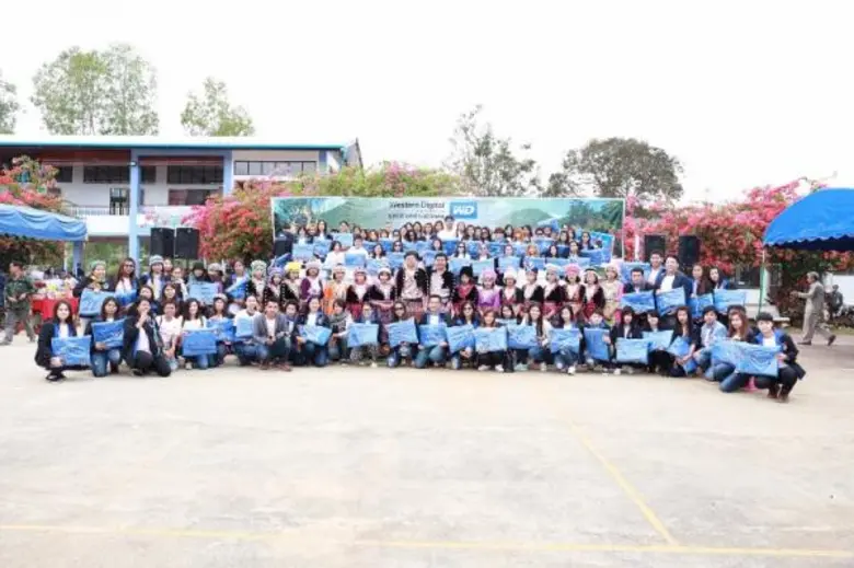 เวสเทิร์น ดิจิตอลมอบไออุ่นให้ชาวเหนือ สาน...
