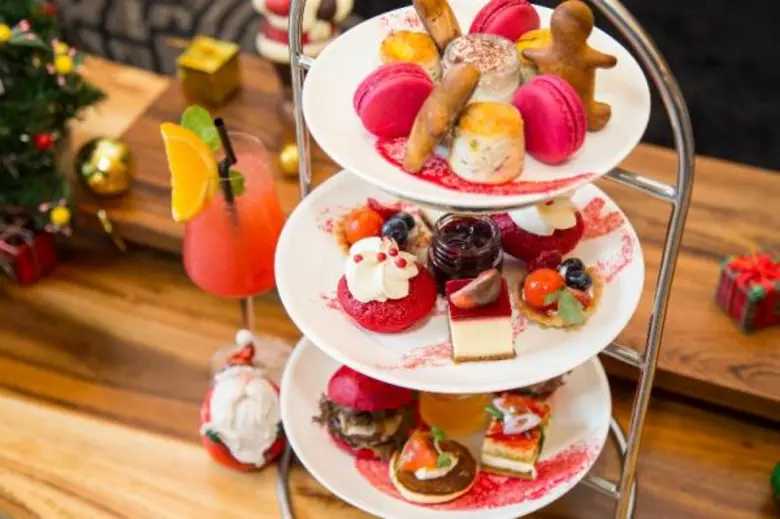 ห้องอาหารมอนโดเอาใจคนรักขนมหวานและการจิบช...