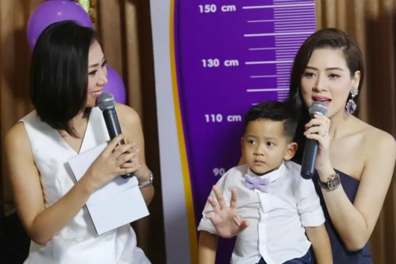 เอ๋ พรทิพย์ จูงมือน้องภู ร่วมปาร์ตี้ “Let’s Grow Project Thank you Party by PediaSure” ปฏิบัติการหนูน้อยโตสมวัย