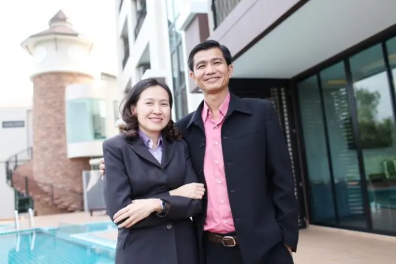 “Coco View Hotel” การพักผ่อนระดับพรีเมี่ยมริมคลองแม่กลองแบบโมเดิร์นสไตล์ไทยร่วมสมัยที่สูงทีสุดแห่งแรกในสมุทรสงคราม