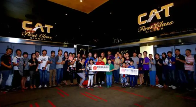 ภาพข่าว: ยูไนเต็ด มอเตอร์เวิกส์ มอบความสุขปีใหม่ ชวนตัวแทนจำหน่ายทั่วประเทศ ดูหนัง “สตาร์ วอร์ส อุบัติการณ์แห่งพลัง” รอบพิเศษ