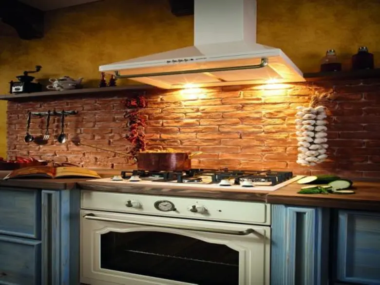 ทีวีไกด์: รายการ "คนไทยไม่ใส่ดัดจริต" ออกอากาศ วันอาทิตย์ที่ 27 ธันวาคม 2558