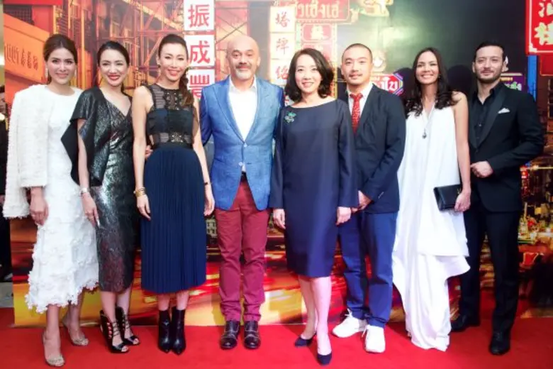 นางสาวประนัปดา พรประภา (ที่ 3 จากทางซ้าย)...