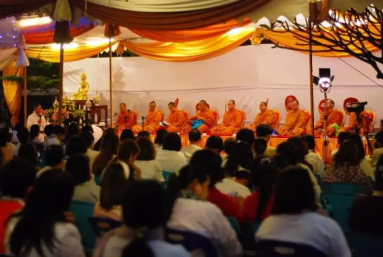 สวดมนต์ข้ามปี ที่พิพิธภัณฑ์ช้างเอราวัณ