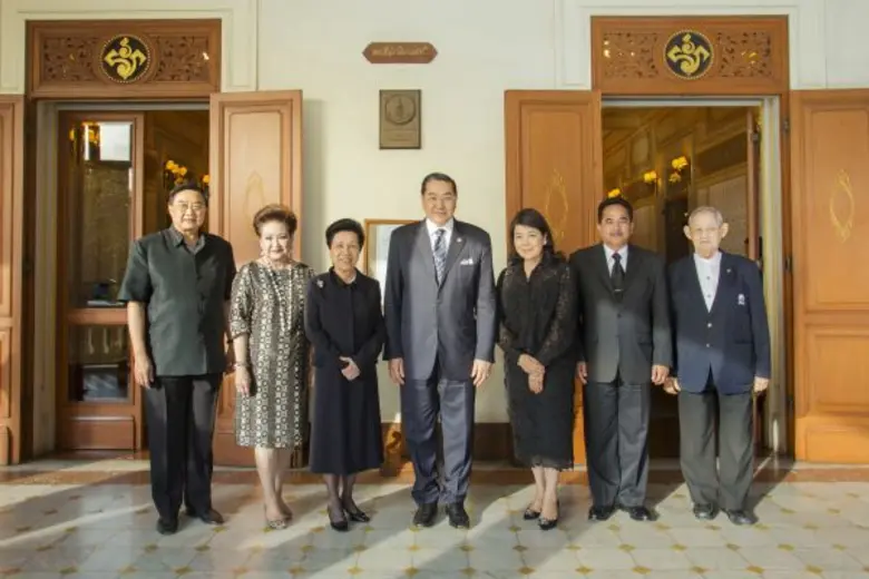 ท่านผู้หญิงสุธาวัลย์ เสถียรไทย ร่วมกับมูล...