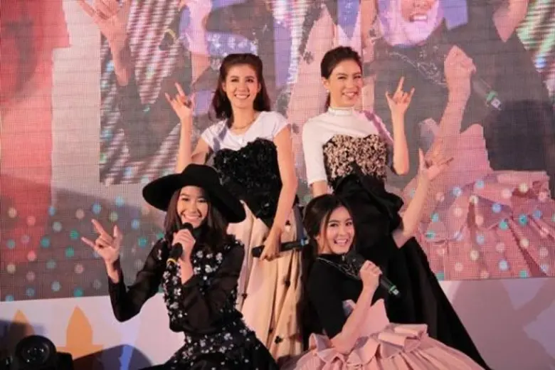 ซีรี่ส์ "รักนะเป็ดโง่" ทั้ง 4 ตอน จบไปแล้...