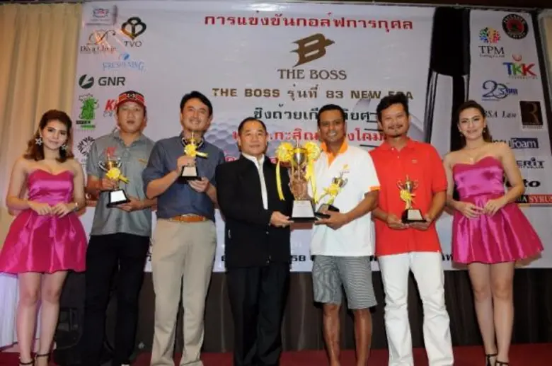 เอิร์ธ สายสว่าง ประธานนักศึกษา The Boss ร...