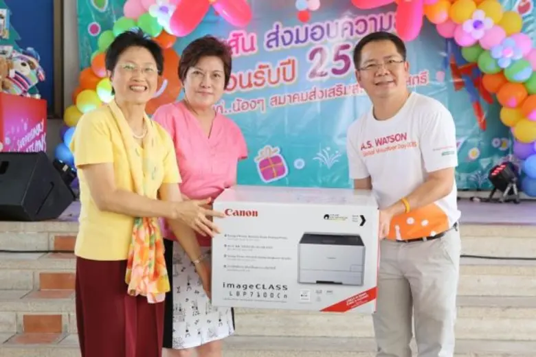 วัตสัน จัดงานเลี้ยงฉลองปีใหม่ ให้กับน้องๆ และผู้หญิง ณ บ้านพักฉุกเฉิน