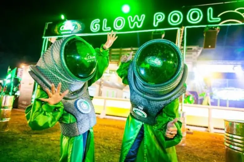 อุบลราชธานี เรืองแสงกันไปแล้วทั่วเมืองกับ “ช้าง คาร์นิวัล นีออน เดอะไนท์” ปาร์ตี้เรืองแสงแนวใหม่ สนุกสุดมันส์กับเกมส์เขาวงกต Laser Maze ฟินไปสุดๆกับสล็อตแมชชีน - บิ๊กแอส