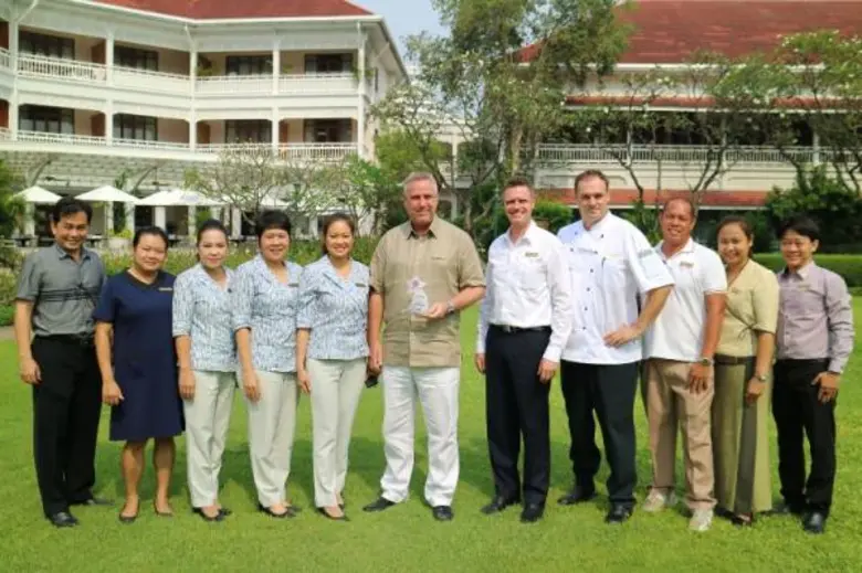 ปีเตอร์ นีลสัน ผู้จัดการทั่วไป โรงแรมเซ็น...