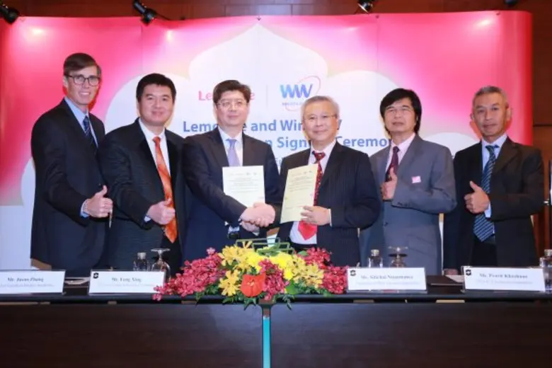 มร.แฟค เช็ง ผู้บริหารสูงสุดของ Letv ประเทศจีน จับมื...