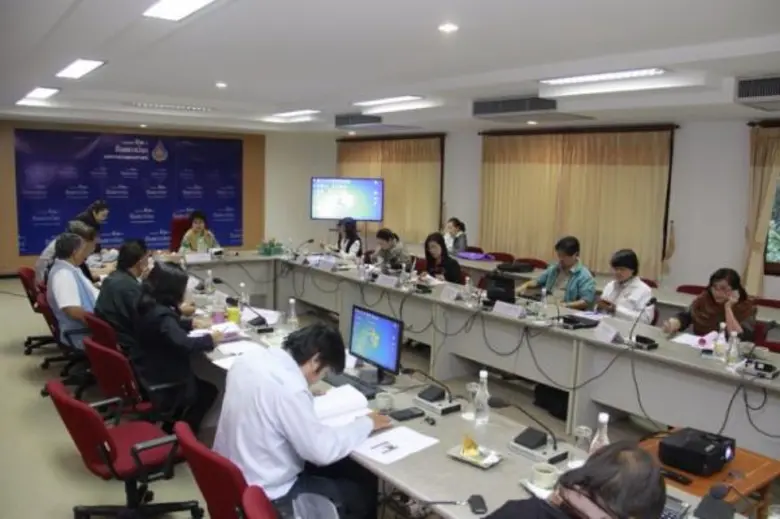 ประชุมคณะอนุกรรมการพัฒนาธุรกิจและประชาสัมพันธ์ อ.ส.พ. ครั้งที่ 8/2558