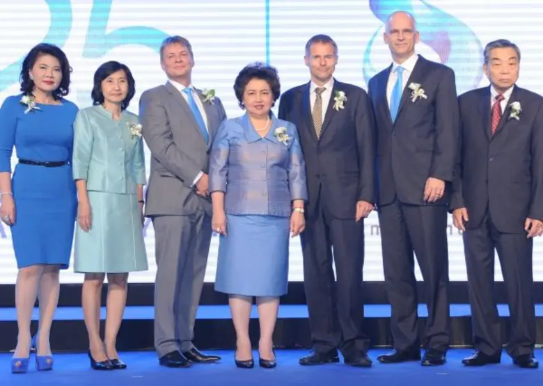 ฯพณฯ ดร. อรรชกา สีบุญเรือง รัฐมนตรีว่าการ...