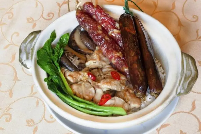 หม่าน ฟู่ หยวน ต้อนรับหน้าหนาวกับหลากหลายเมนู ข้าวอบหม้อดินสไตล์ฮ่องกง’