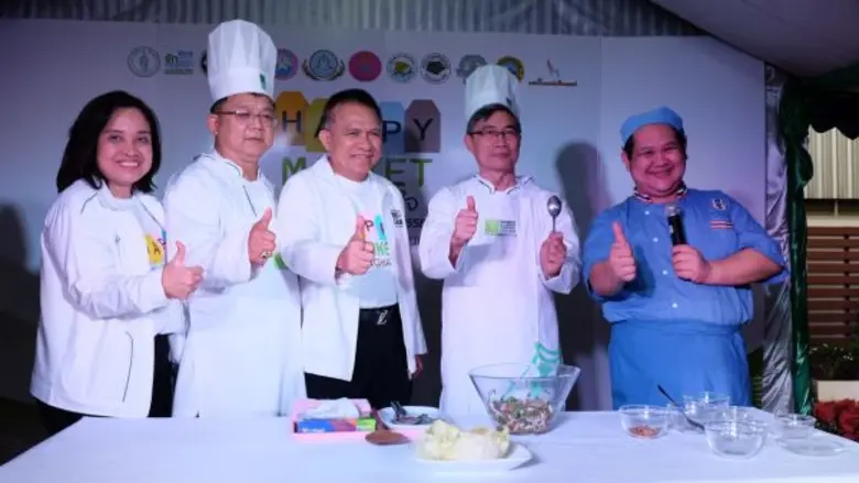 นายบรรจง เหลืองรัตนมาศ ผู้อำนวยการเขตบางก...