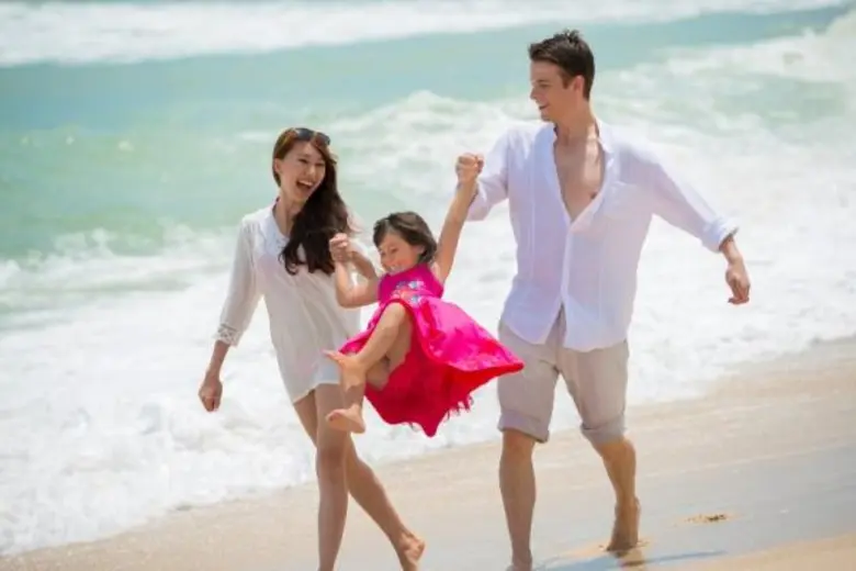 โรงแรมอังสนลากูน่าภูเก็ต รับรางวัลสุดยอดโ...