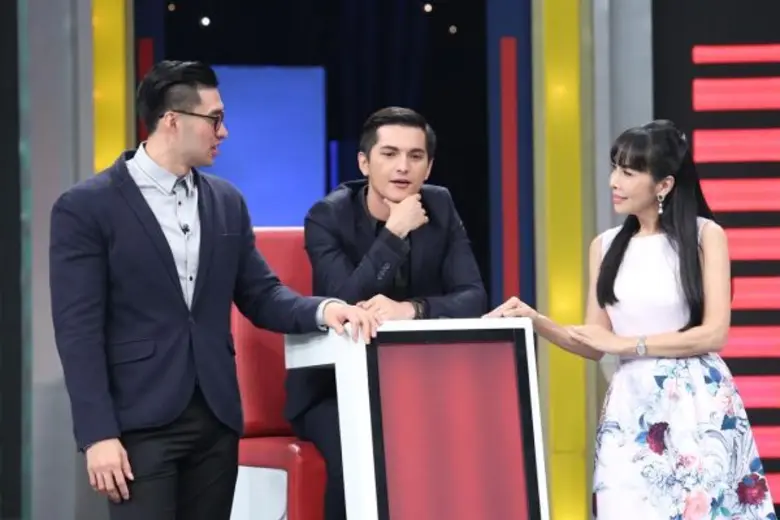 ร่วมกันตรวจดวงชะตารายวันกับ รายการ "วันท้...