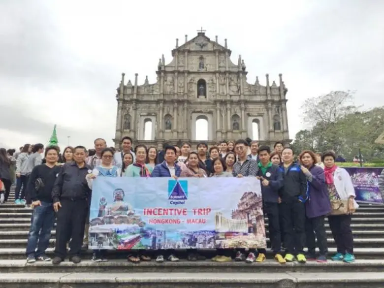 วิชิต พยุหนาวีชัย (กลาง) ประธานเจ้าหน้าที...