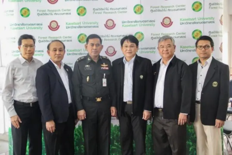 ผศ.ดร.นิคม แหลมสัก รองคณบดีฝ่ายเสริมสร้าง...