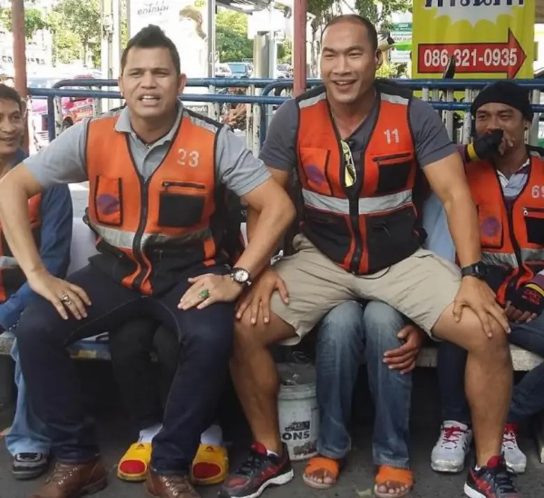 มาแฝงตัวขับวินมอเตอร์ไซด์ในรายการ "ดาราล้...