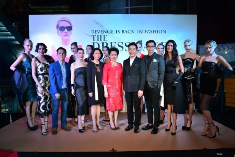 นับเป็นทอล์คออฟเดอะทาวน์สองสาวที่กำลังอยู...