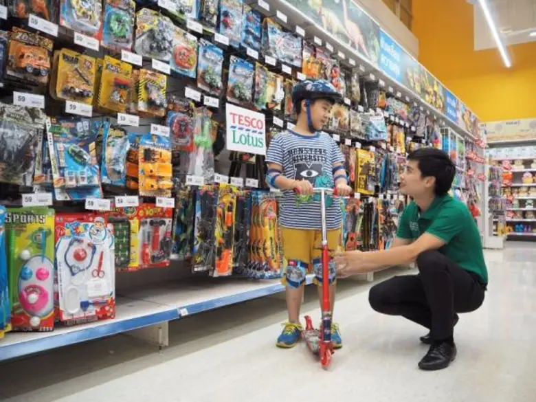 วันเด็กปีนี้ เทสโก้ โลตัส คืนความสุขให้ลูกค้าตัวน้อย ลดราคาของเล่นทั้งแผนก แถมแจกของขวัญฟรีกว่า 600,000 ชิ้น