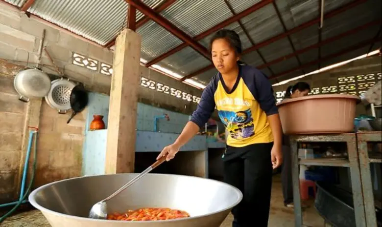 รายการ "สานรัก คนเก่งหัวใจแกร่ง" เสาร์นี้เสนอตอน "ค...