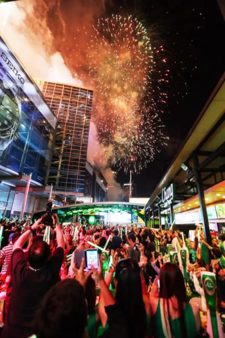 ต้อนรับปีใหม่กับ “ช้าง” ในบรรยากาศเคาท์ดาวน์ สู่ปี 2559 “เติมเต็มความสุข” อย่างยิ่งใหญ่ ทั่วประเทศ