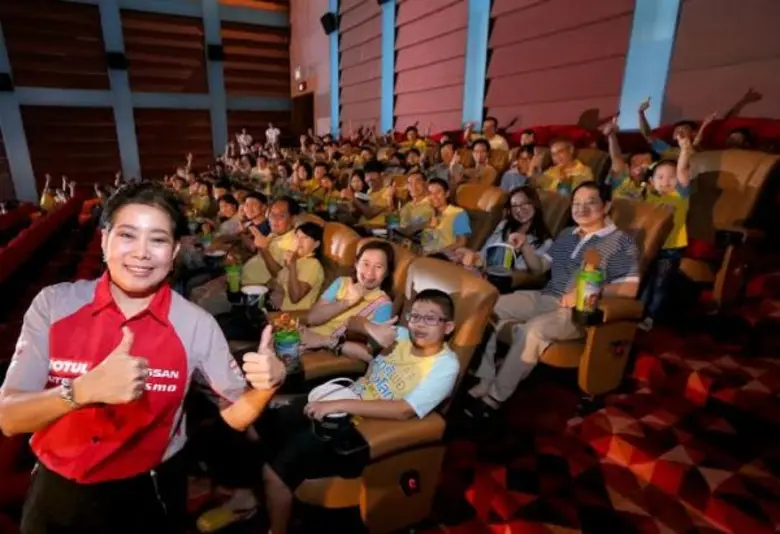 “นิสสัน เติมรอยยิ้มและส่งเสริมจินตนาการให้น้อง พาดูหนัง “ผจญภัยเพื่อนรักไดโนเสาร์” The Good Dinosaur”