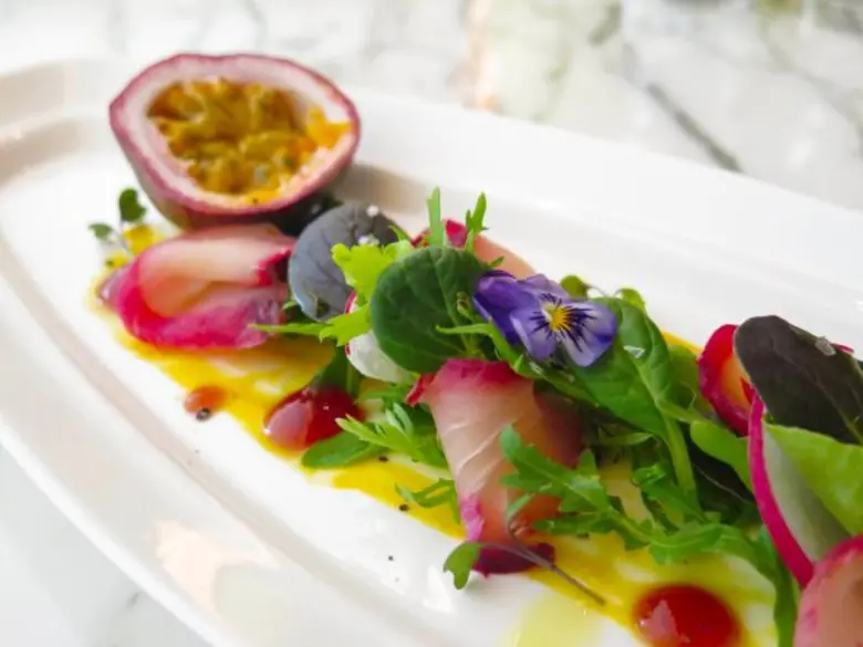 ต้อนรับปีใหม่ด้วยเมนูสุขภาพรังสรรค์จากชาอู่หลงที่ 1823 รอนเนอเฟลด์ ที เลานจ์