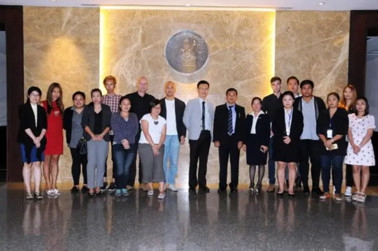 นายสมชาย แสงรัตนมณีเดช รองอธิบดีกรมสรรพาก...