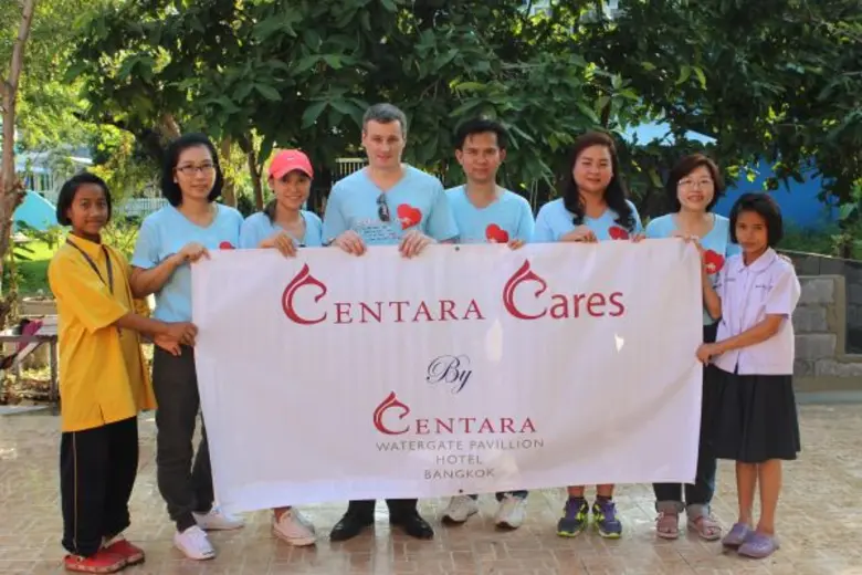 ทางโรงแรมเซ็นทารา วอเตอร์เกท พาวิลเลียน ก...