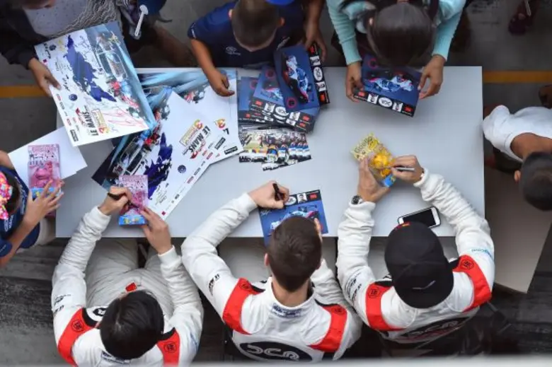 เนืองแน่น! เด็กเรือนแสนร่วมกิจกรรม "วันเด็กแห่งชาติ" ชม “เลอมังส์” ล้น “ช้างฯ เซอร์กิต”