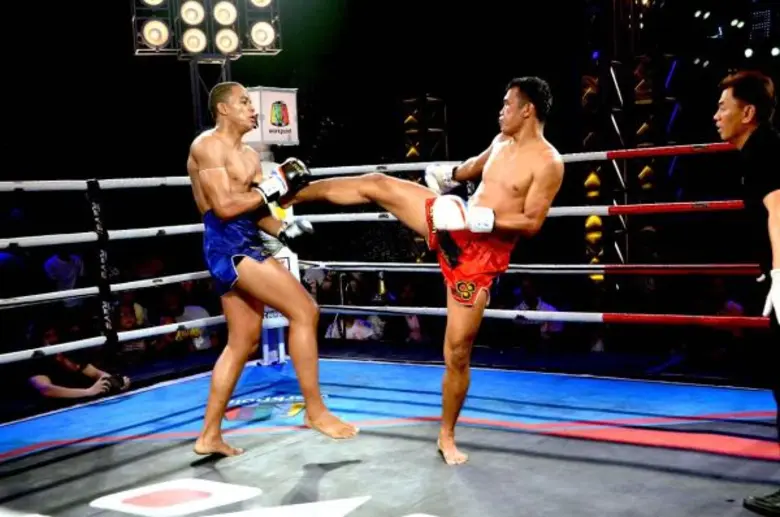 “ซูเปอร์มวยไทย” สนุกสุดมันส์!! “ศิริมงคล ศิษย์นิวัฒน์” ปะทะสูสี “มาเมียส เพอเร่ร่า โรบิ้น”