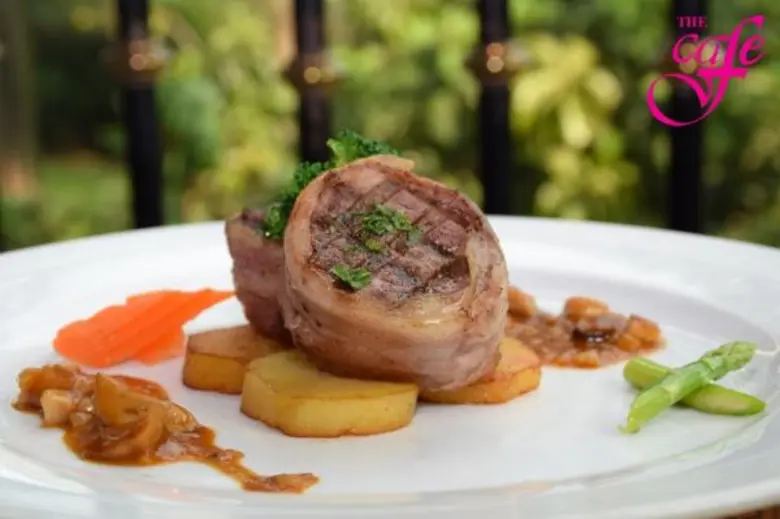 สวรรค์ของคนรักเนื้อ เดือนนี้ ห้องอาหาร เด...