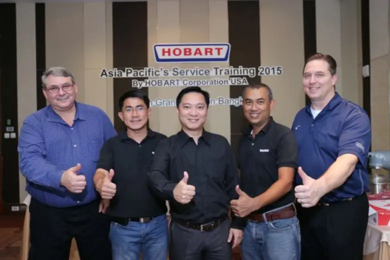 นายวิวัฒน์ วงศ์พิวัฒน์ ผู้จัดการทั่วไป โฮ...