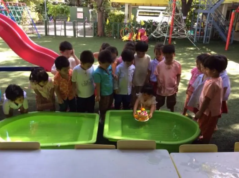 ขอหนูด้วยค่ะ! ขอผมด้วยครับ! แว่วเสียงเด็ก...