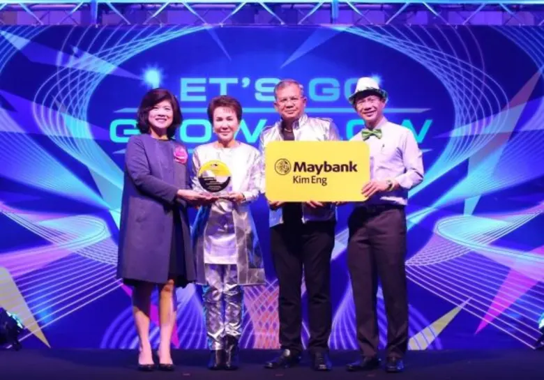 นางบุญพร บริบูรณ์ส่งศิลป์ ประธานเจ้าหน้าท...