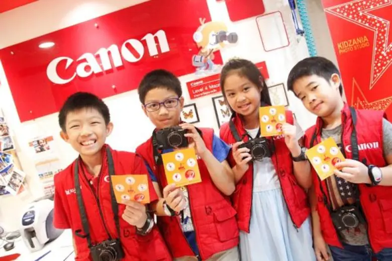 คิดส์ซาเนีย กรุงเทพ ร่วมส่งมอบความรู้ สู่อนาคตเด็กไทย ในเทศกาลวันเด็ก 2559